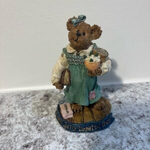 2002 Boyd’s Bears Jennifer Newmom - Great Expectations